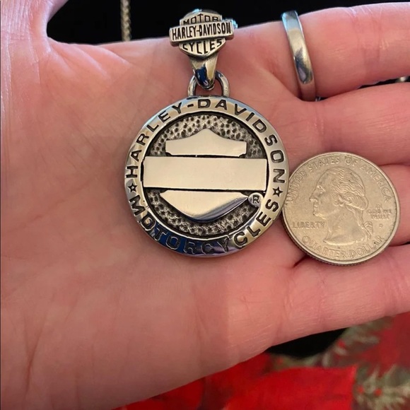 Limited! HD Mens Necklace - Picture 4 of 6